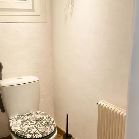 Maison Sur Quatre Etages En Plein Centre